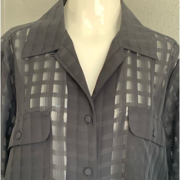 Black sheer checked pattern, long sleeve blouse - Picture 2 of 9